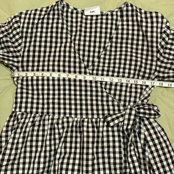 Daisy Street Black & White Gingham Checked Wrap Dress.  Size 10. - Picture 8 of 10